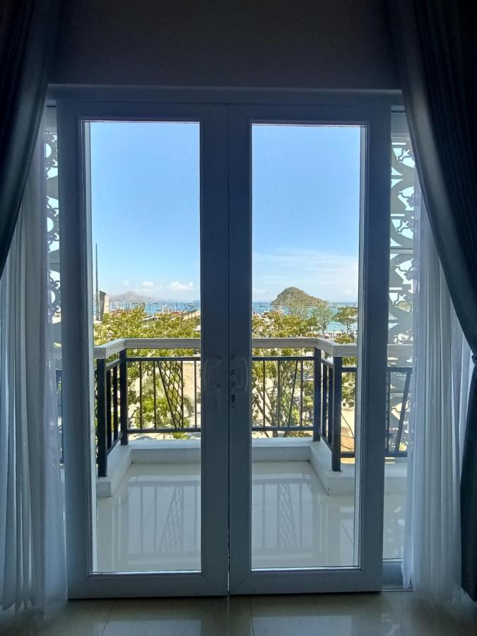 Dejavu 2.0 Hotel Bajo Komodo Labuan Bajo Bagian luar foto