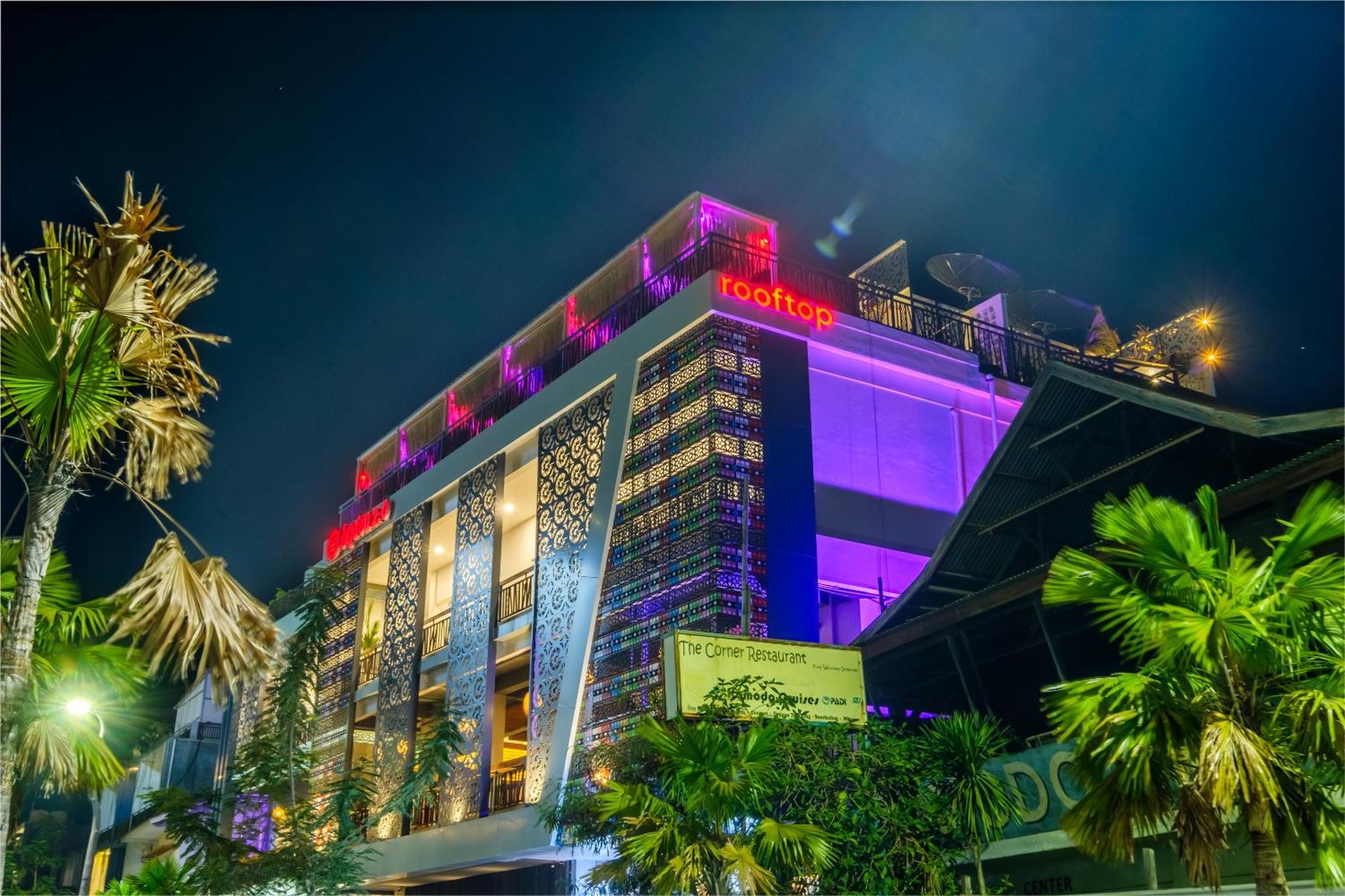 Dejavu 2.0 Hotel Bajo Komodo Labuan Bajo Bagian luar foto