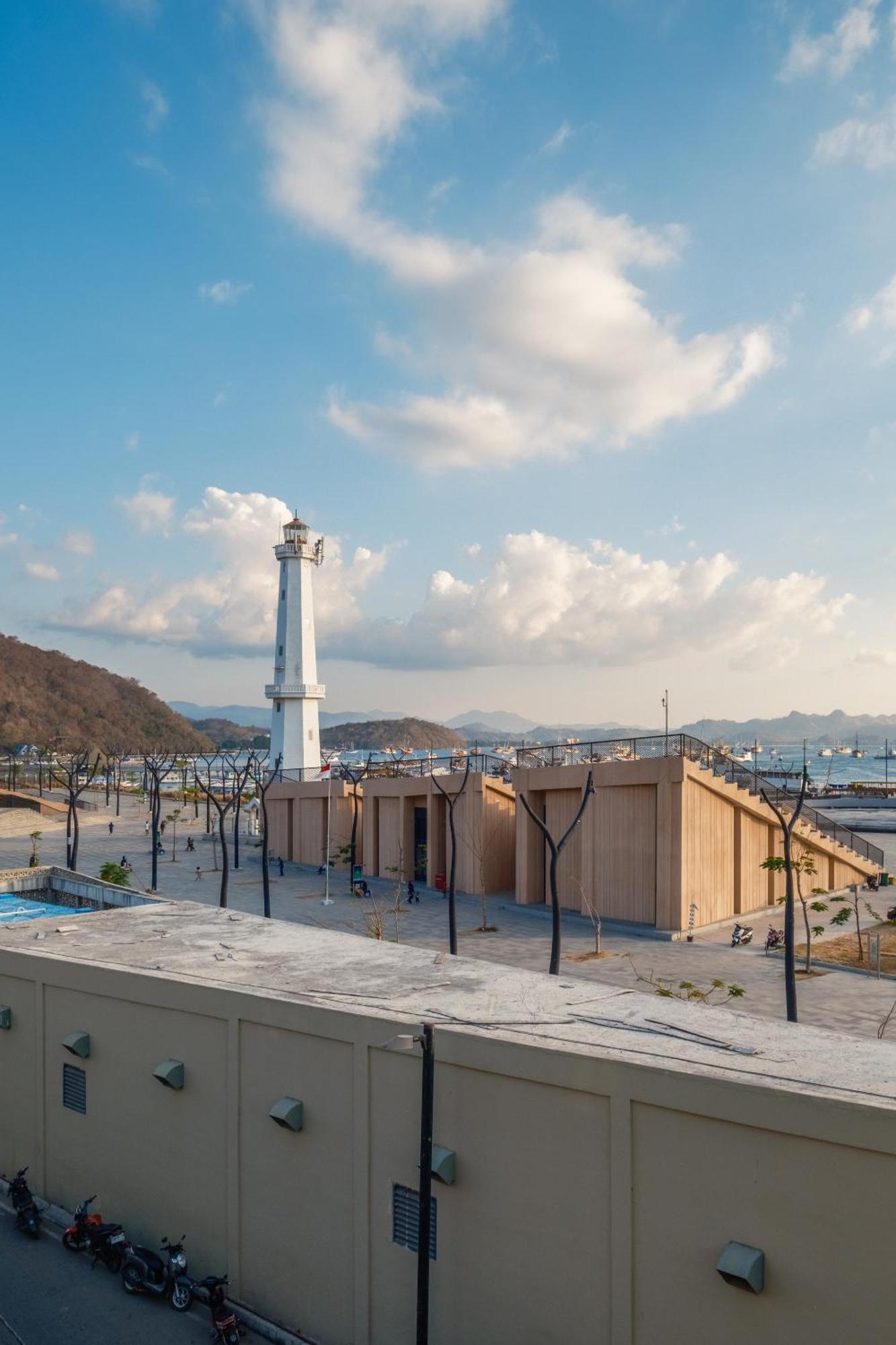 Dejavu 2.0 Hotel Bajo Komodo Labuan Bajo Bagian luar foto