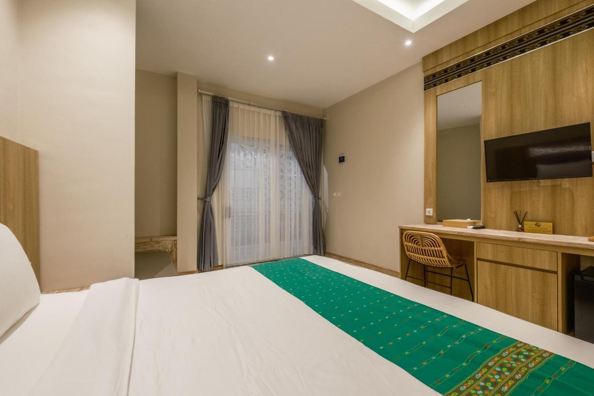 Dejavu 2.0 Hotel Bajo Komodo Labuan Bajo Bagian luar foto